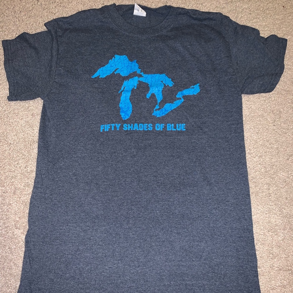 navy blue t-shirt